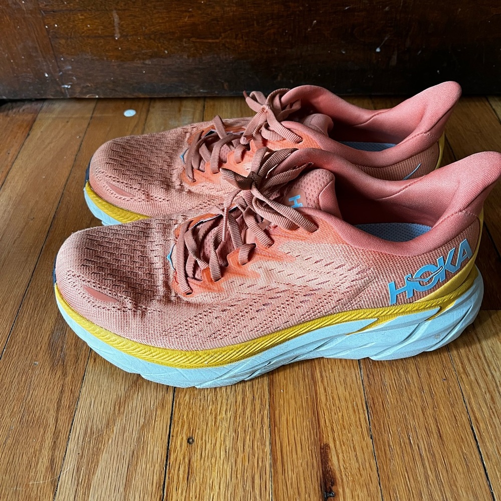 Hoka Clifton 8